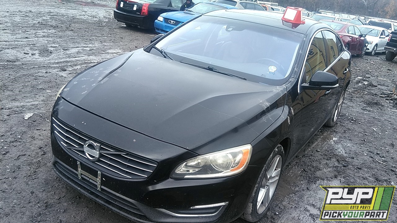 2014 VOLVO S60 partes disponibles