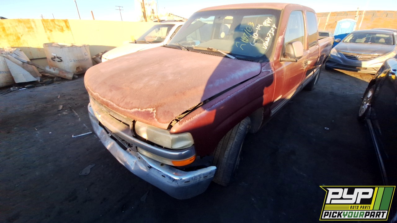 2000 CHEVROLET SILVERADO 1500 available for parts