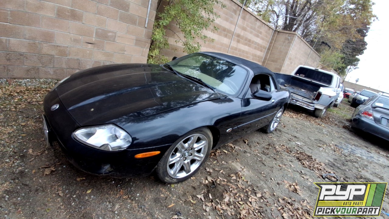 2000 JAGUAR XK8 partes disponibles