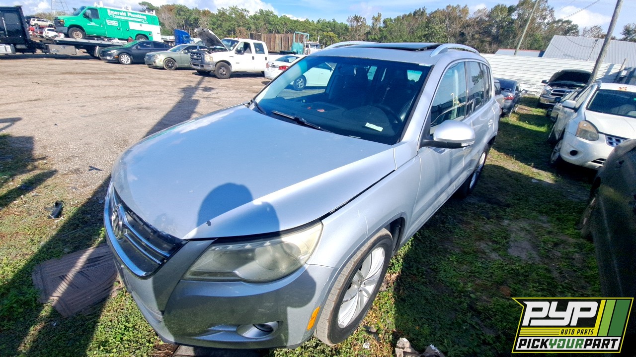 2011 VOLKSWAGEN TIGUAN partes disponibles
