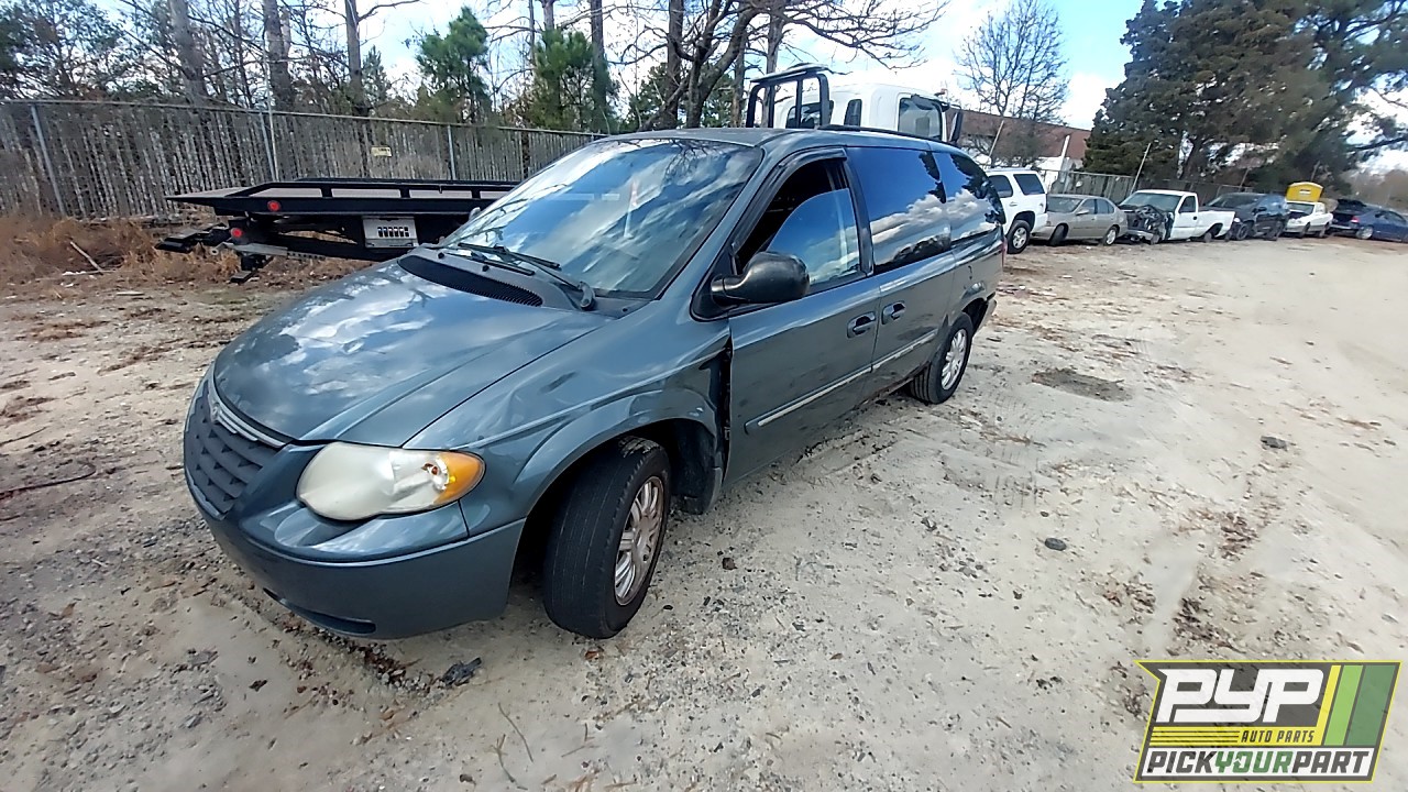 2007 CHRYSLER TOWN & COUNTRY available for parts