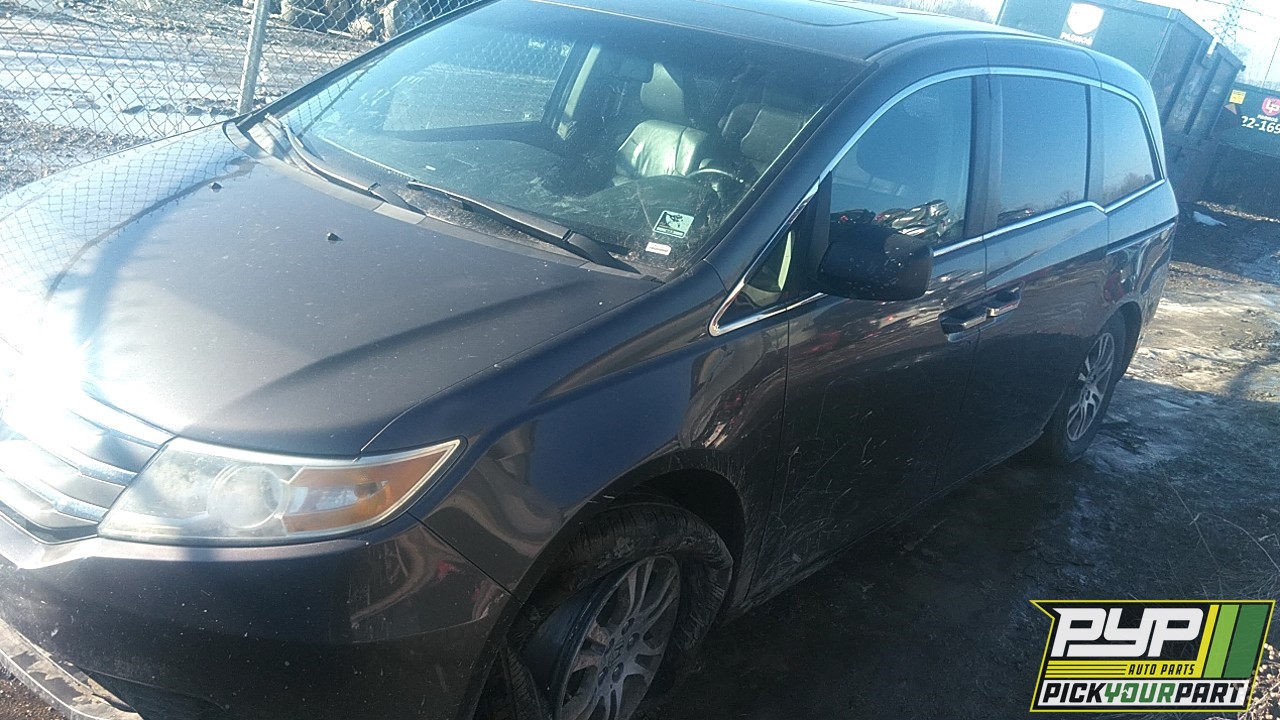 2011 HONDA ODYSSEY available for parts