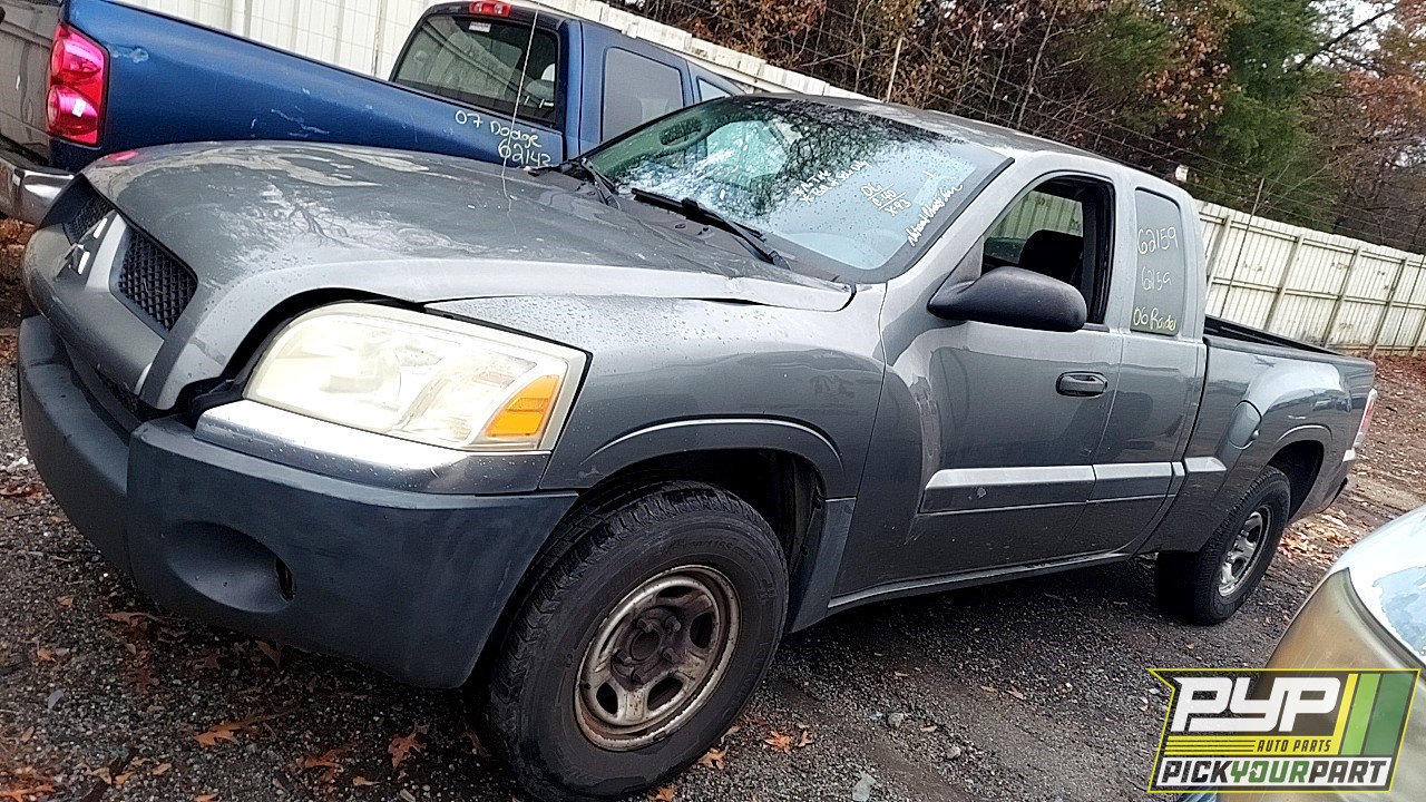 2006 MITSUBISHI RAIDER available for parts