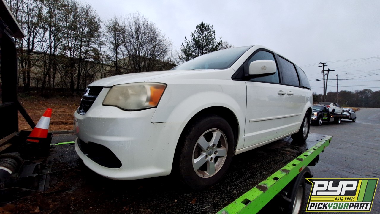 2013 DODGE GRAND CARAVAN partes disponibles