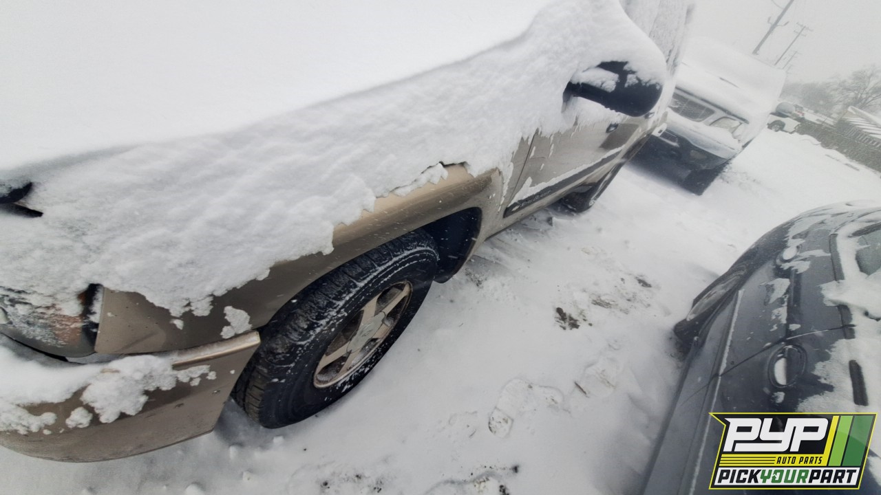 2004 CHEVROLET TRAILBLAZER available for parts
