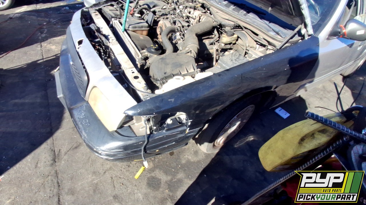 2004 FORD CROWN VICTORIA available for parts