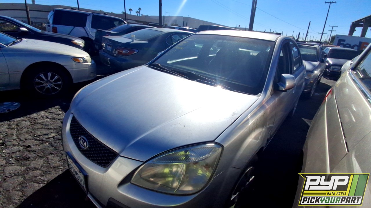 2006 KIA RIO available for parts