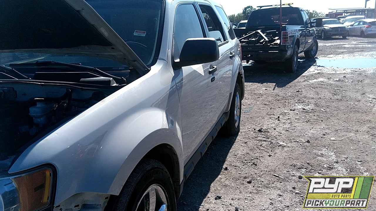 2009 FORD ESCAPE available for parts