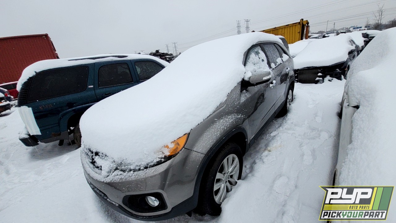 2011 KIA SORENTO available for parts