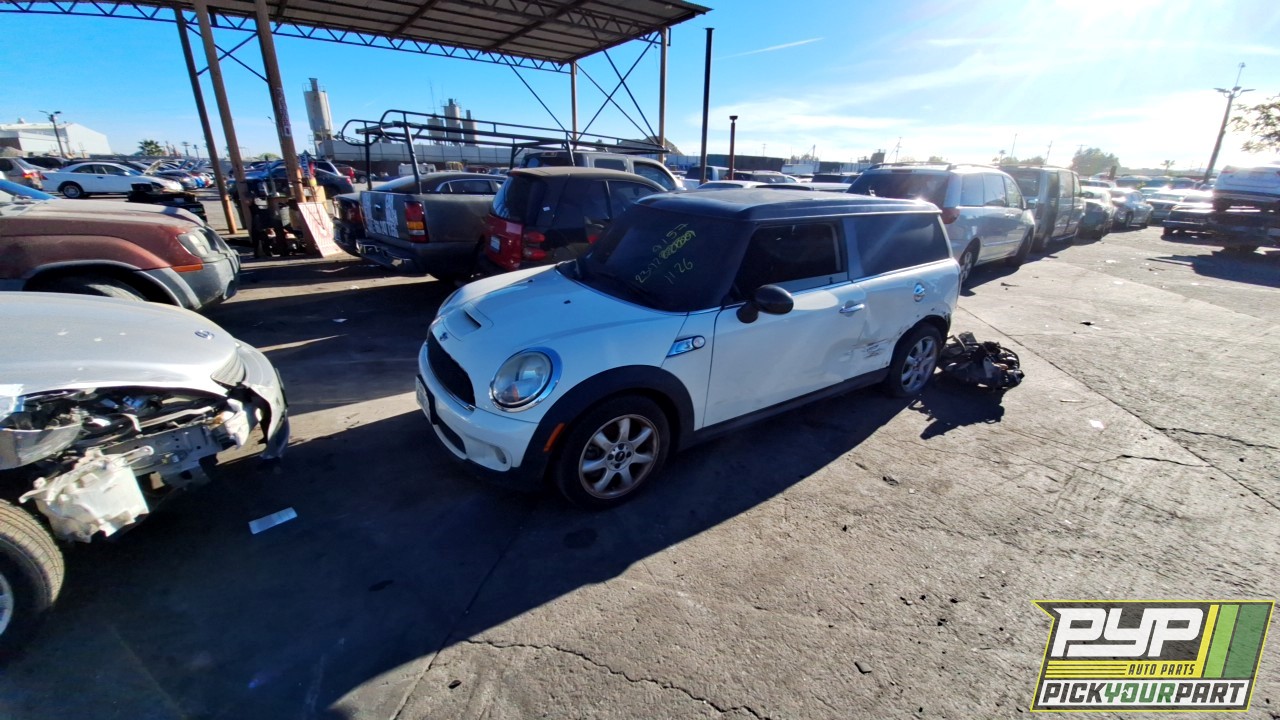 2009 MINI COOPER partes disponibles