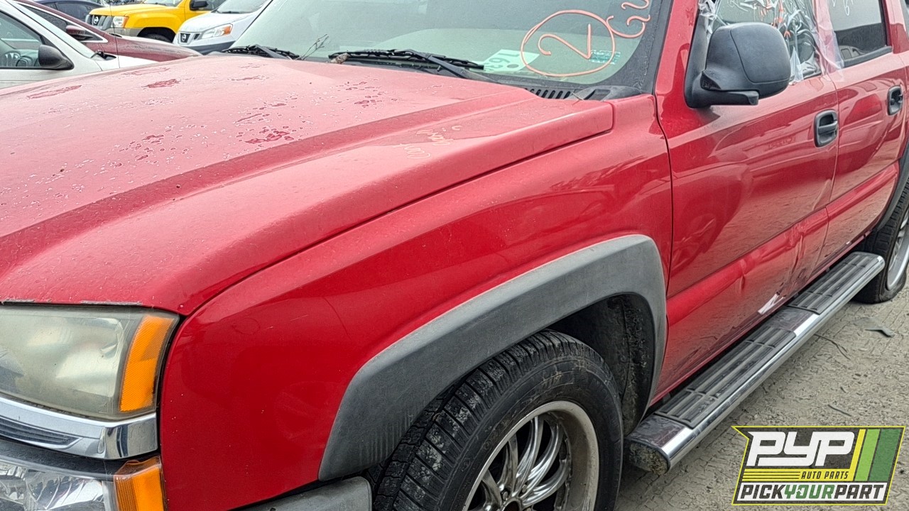 2004 CHEVROLET AVALANCHE 1500 available for parts