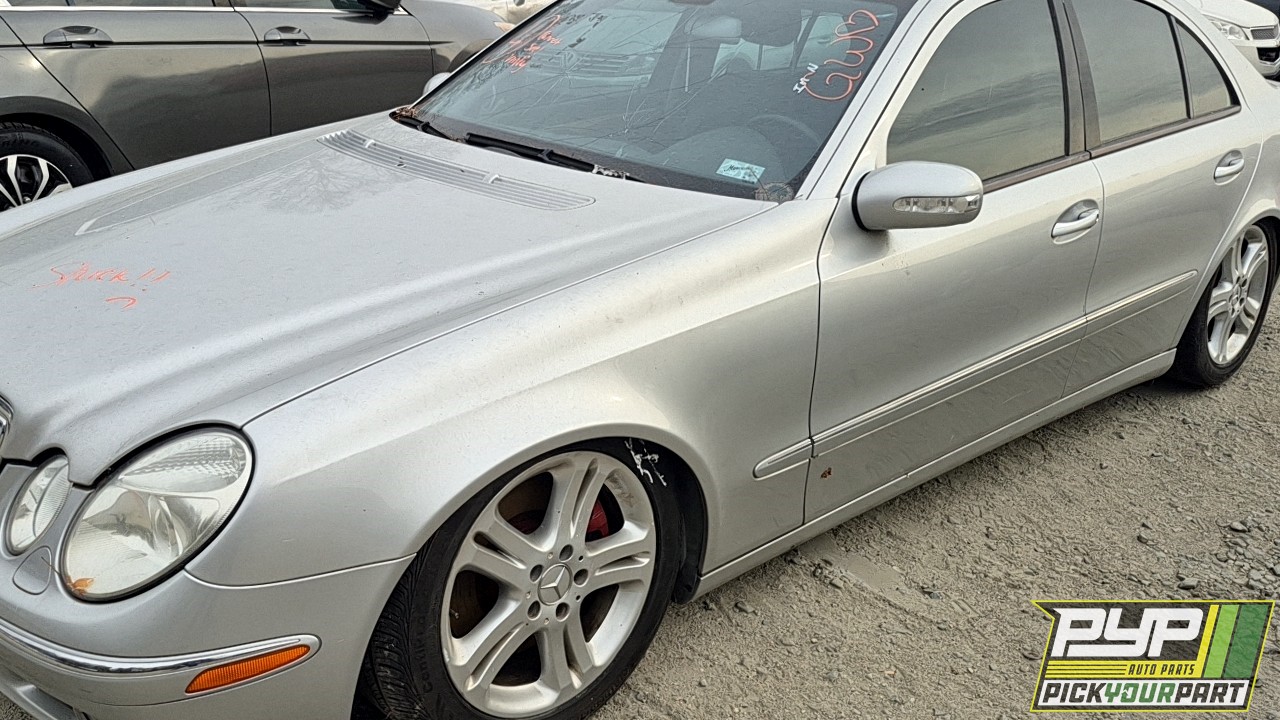2005 MERCEDES-BENZ E500 partes disponibles