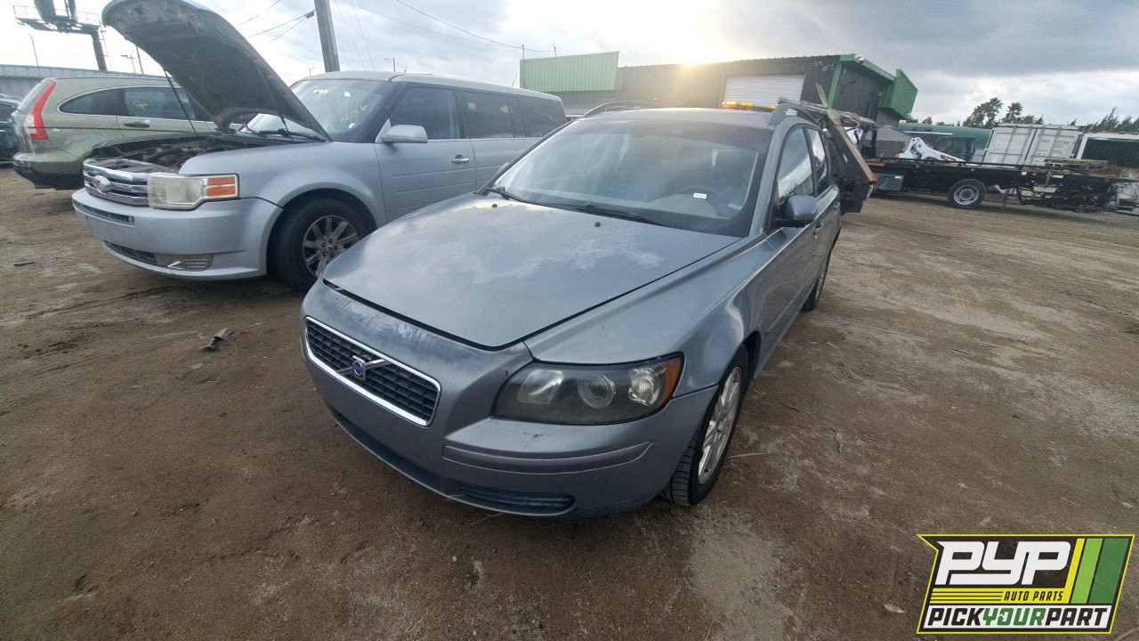 2006 VOLVO V50 available for parts