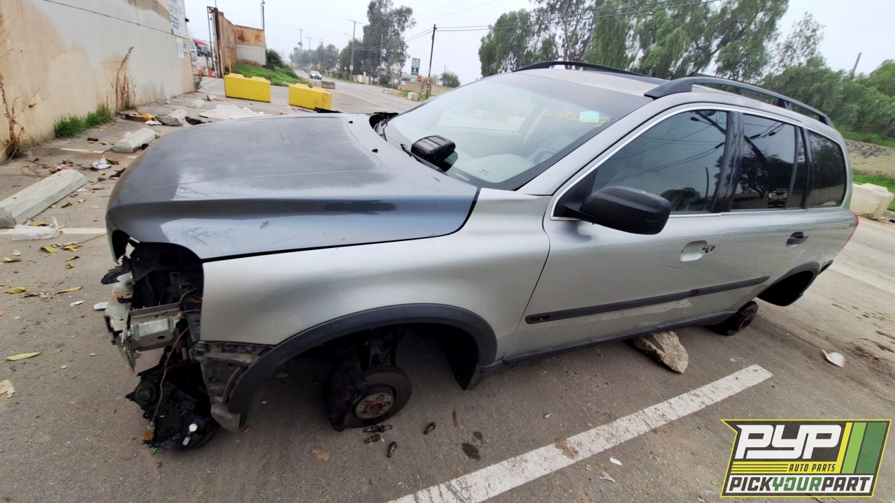 2004 VOLVO XC90 available for parts
