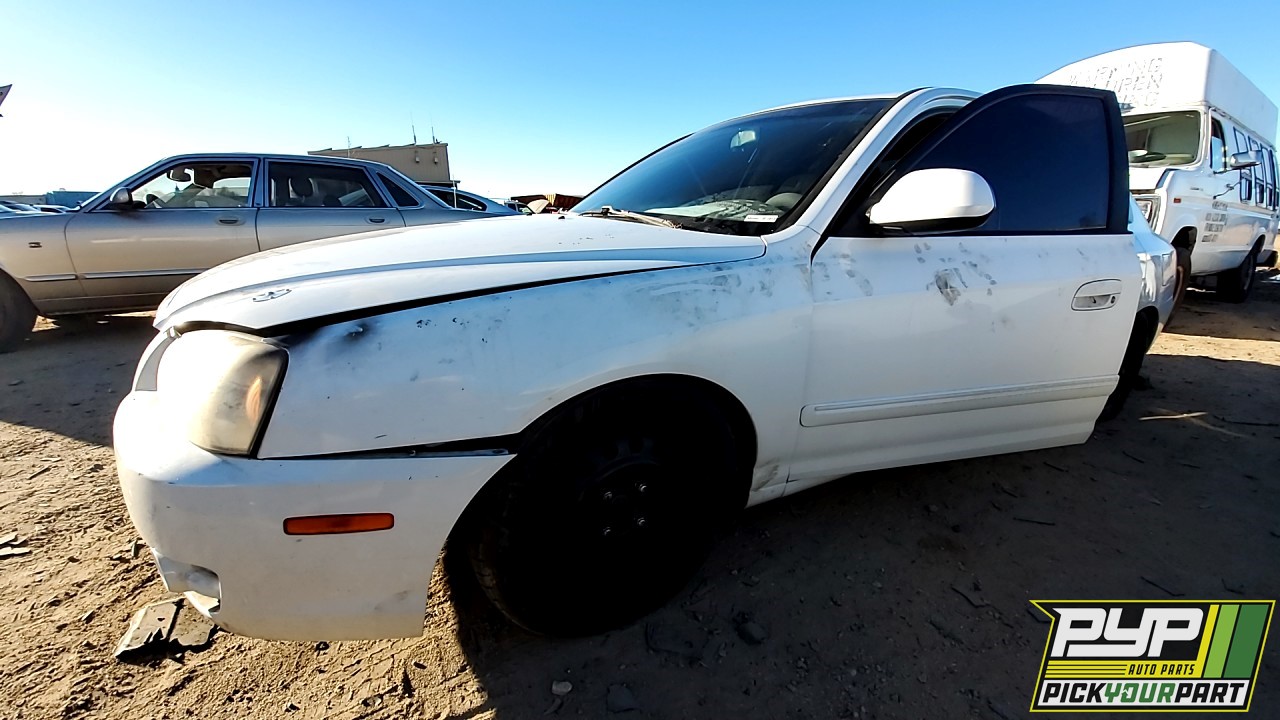 2004 HYUNDAI ELANTRA partes disponibles