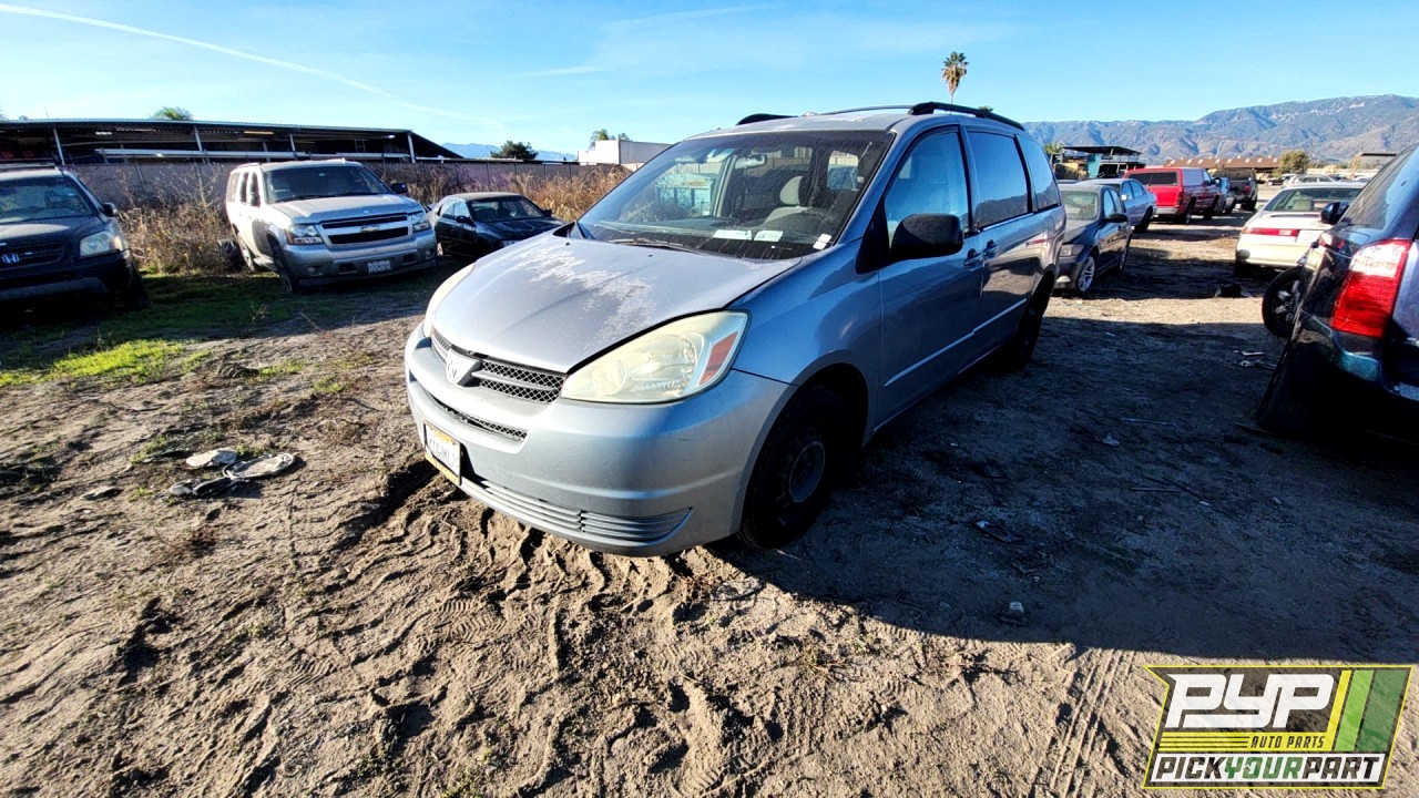 2004 TOYOTA SIENNA available for parts