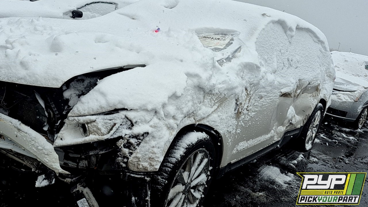 2011 LINCOLN MKT available for parts