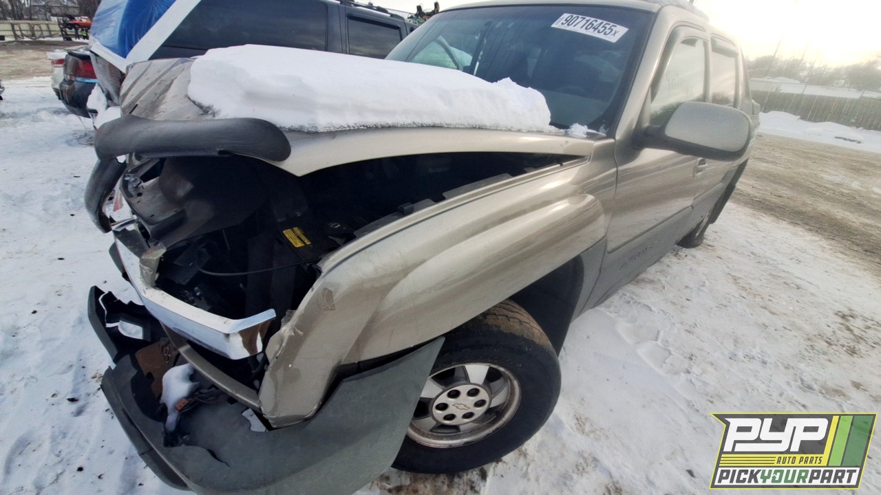 2002 CHEVROLET AVALANCHE 1500 available for parts