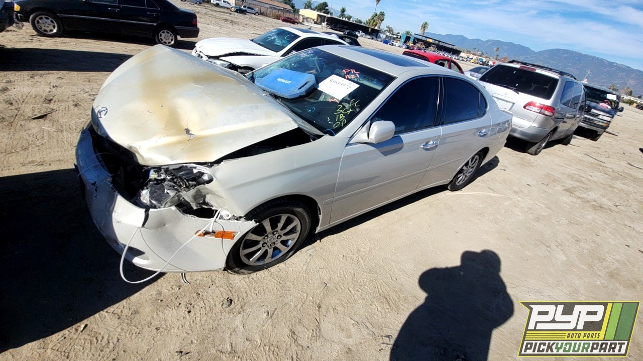 2002 LEXUS ES300 partes disponibles