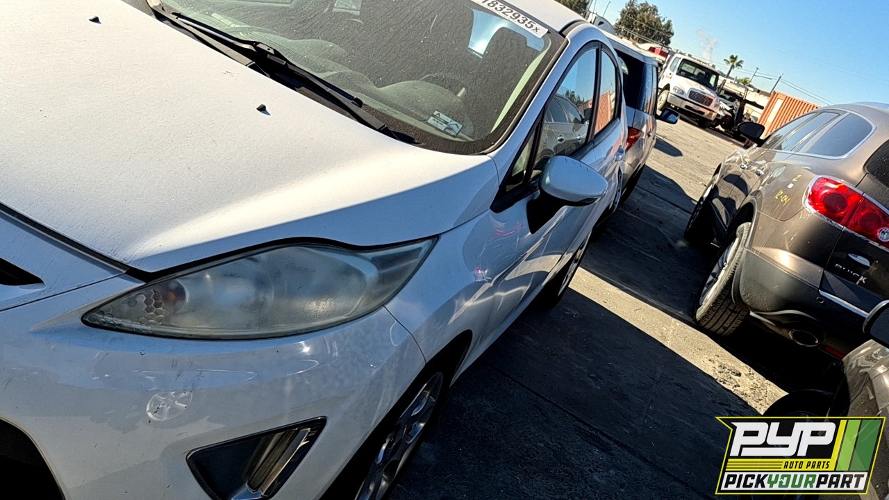 2011 FORD FIESTA partes disponibles