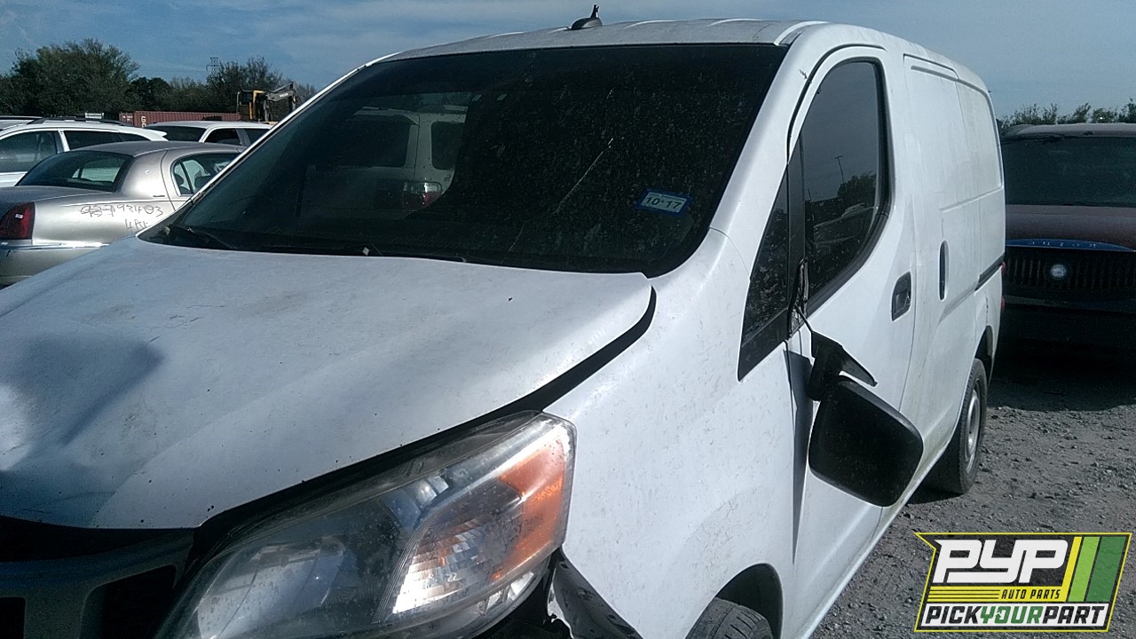 2014 NISSAN NV200 partes disponibles