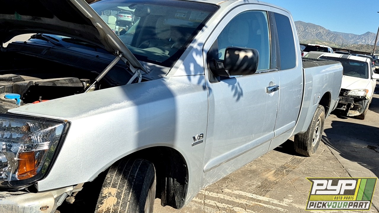 2004 NISSAN TITAN partes disponibles