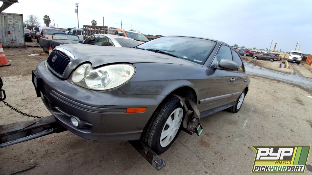 2002 HYUNDAI SONATA partes disponibles
