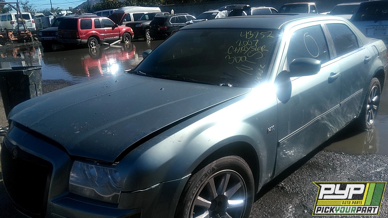2007 CHRYSLER 300 available for parts