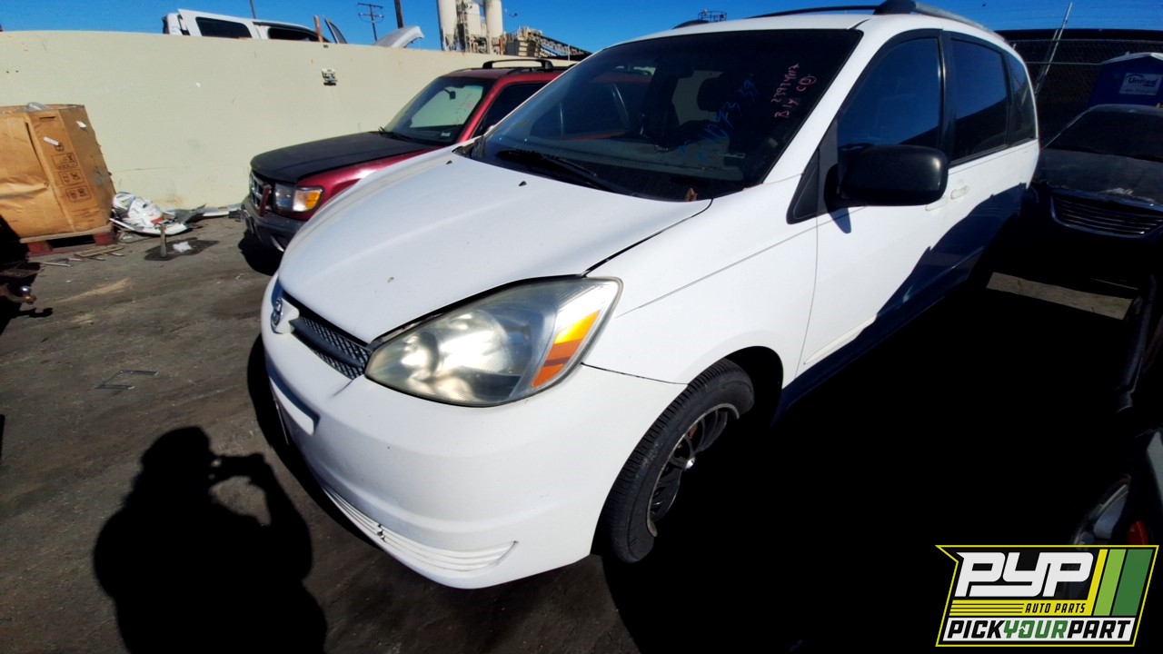 2004 TOYOTA SIENNA available for parts