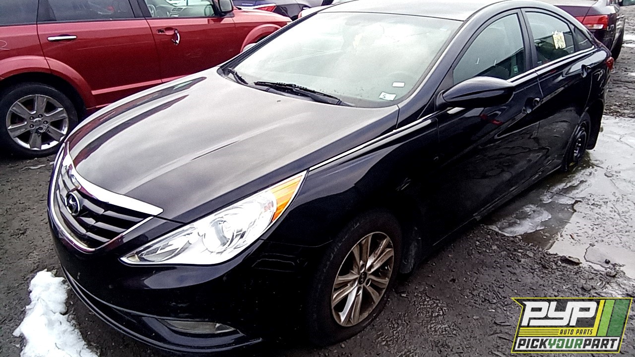 2013 HYUNDAI SONATA available for parts