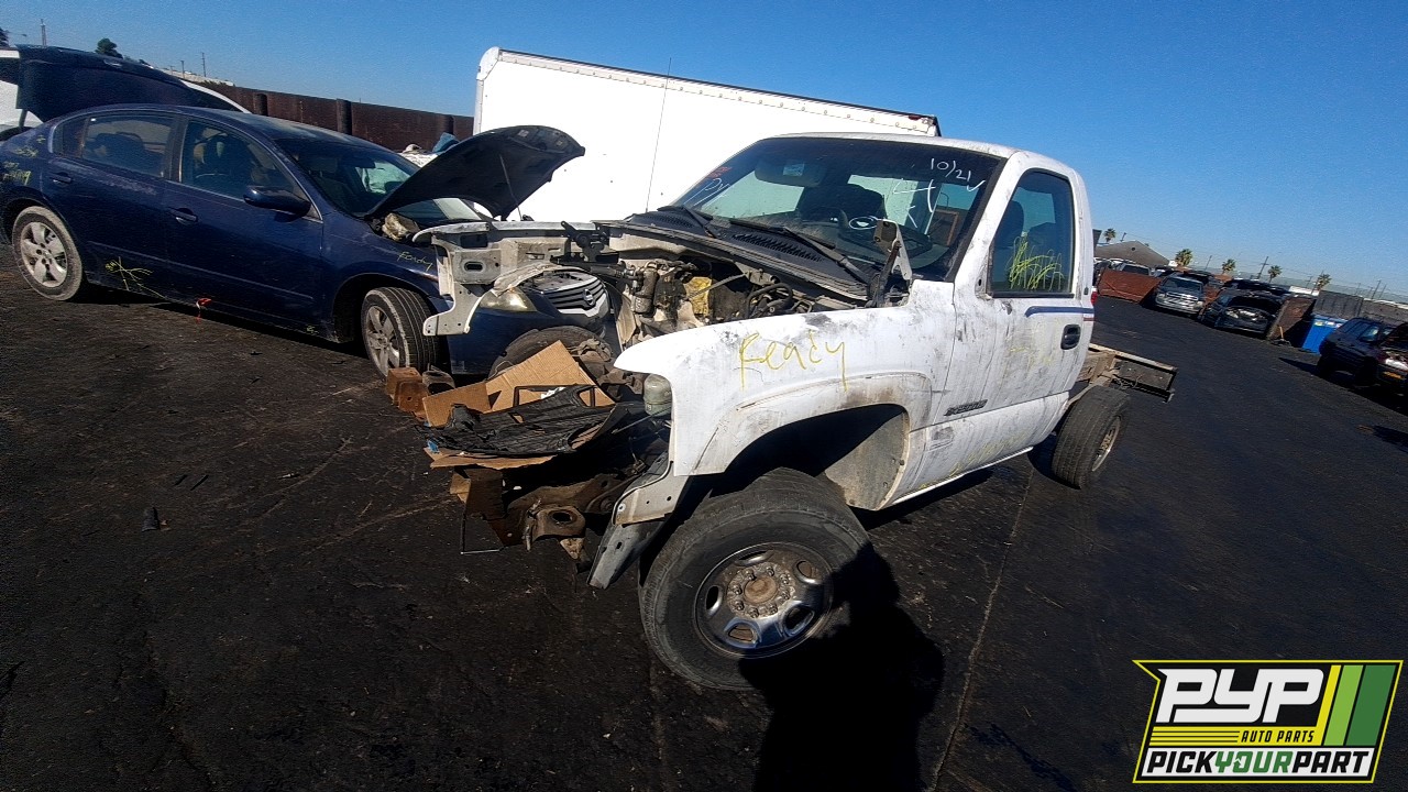 2002 CHEVROLET SILVERADO 2500 HD available for parts
