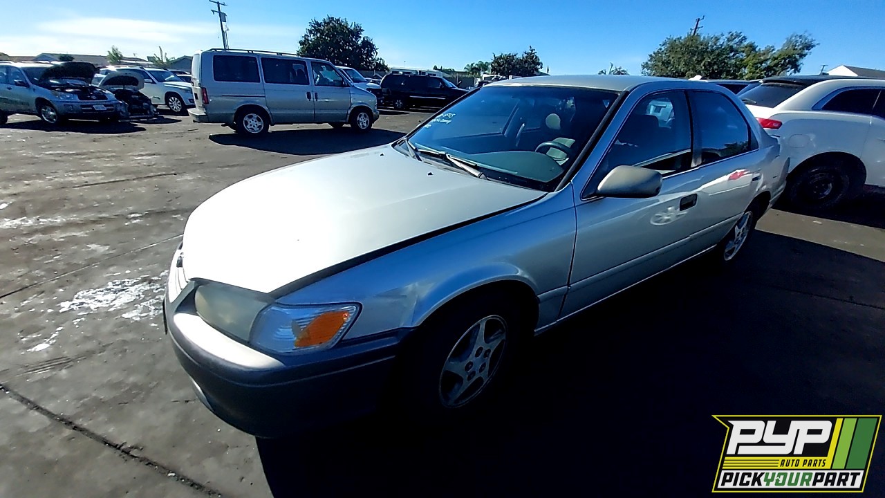 2000 TOYOTA CAMRY partes disponibles