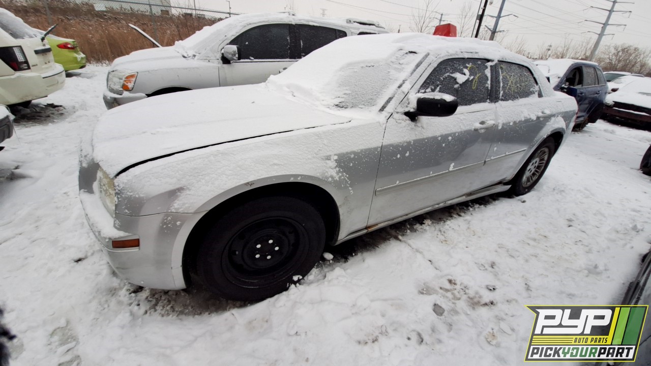 2005 CHRYSLER 300 partes disponibles