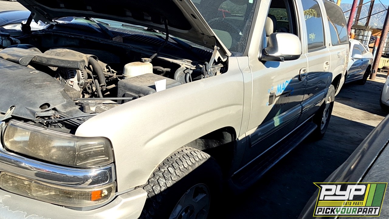 2004 CHEVROLET SUBURBAN 1500 partes disponibles