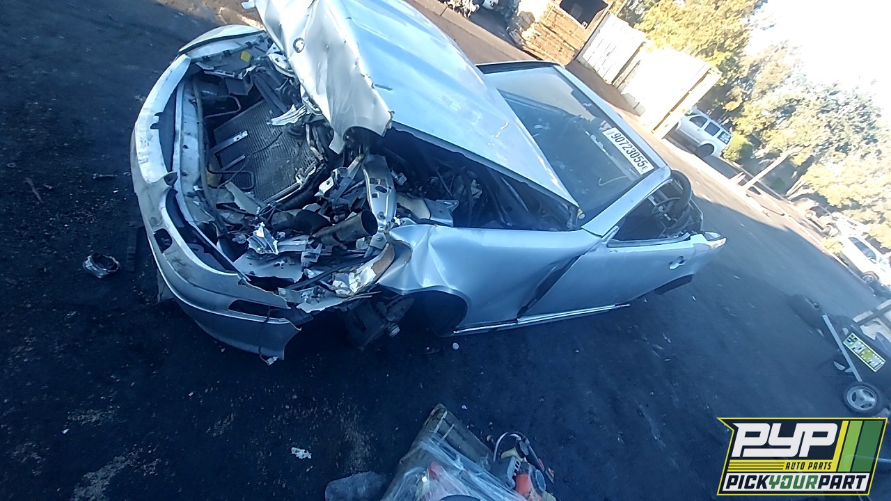 2002 MERCEDES-BENZ SLK320 partes disponibles