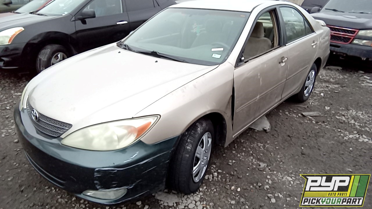 2004 TOYOTA CAMRY partes disponibles