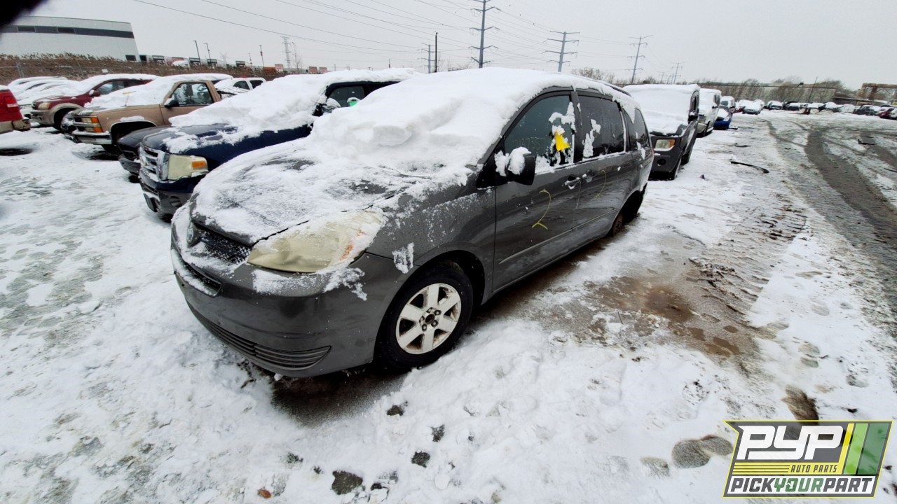 2004 TOYOTA SIENNA available for parts