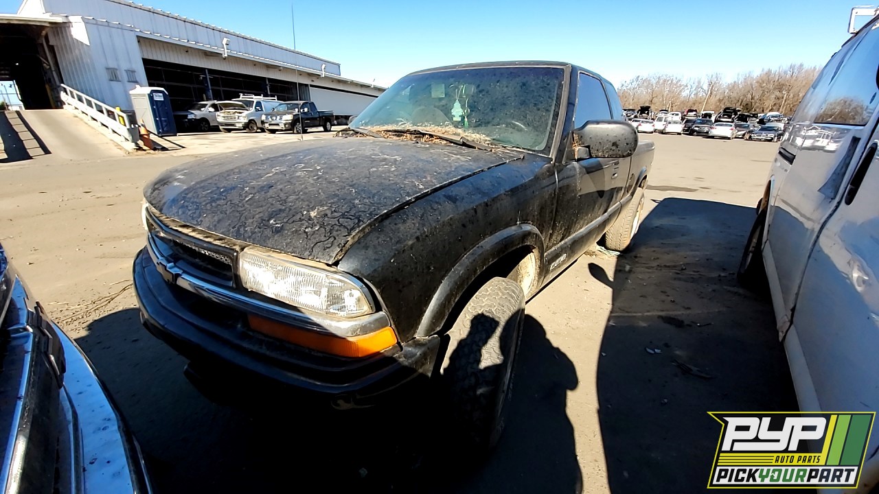 2001 CHEVROLET S10 partes disponibles
