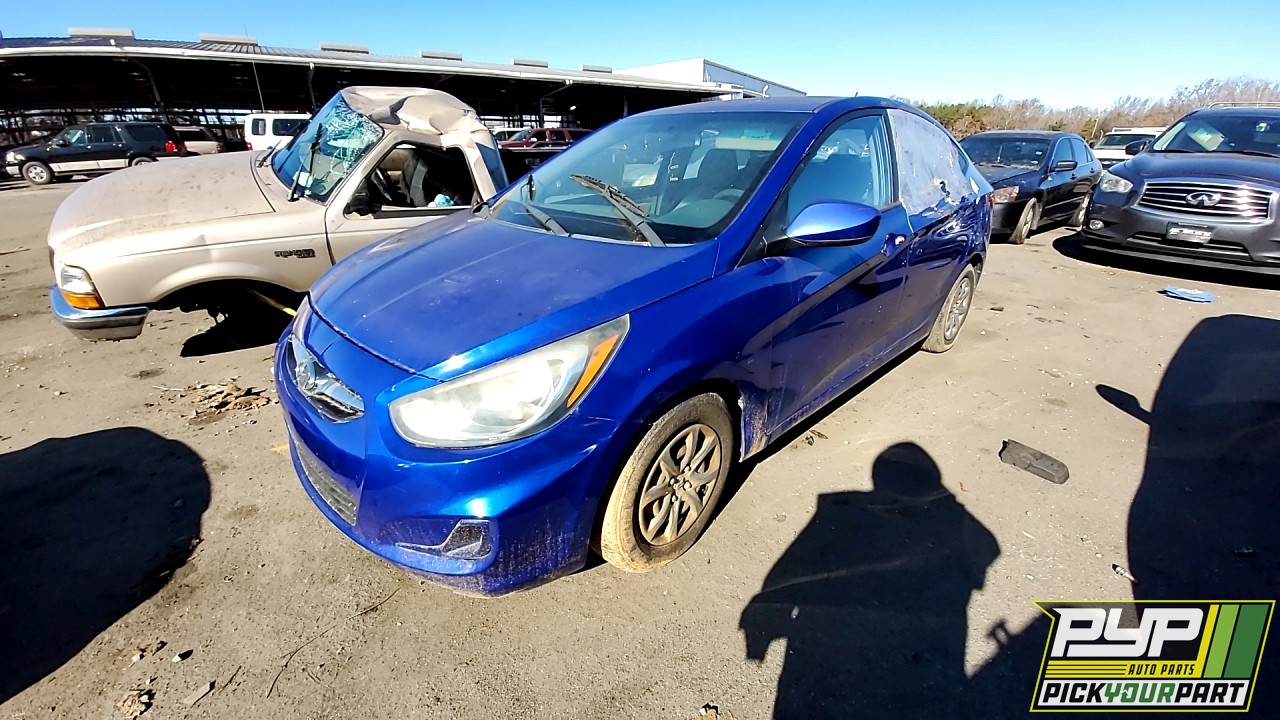 2013 HYUNDAI ACCENT partes disponibles