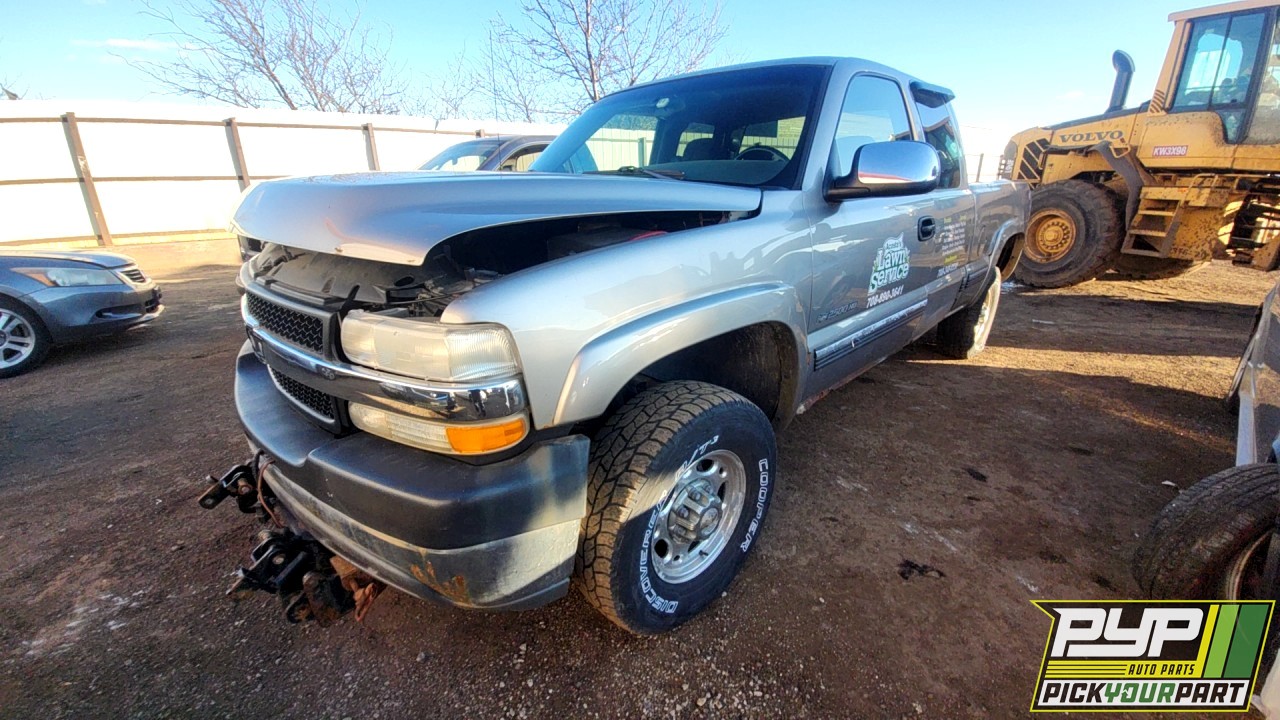 2002 CHEVROLET SILVERADO 2500 HD available for parts