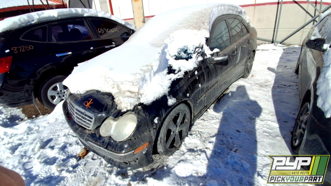 2005 MERCEDES-BENZ C230 partes disponibles