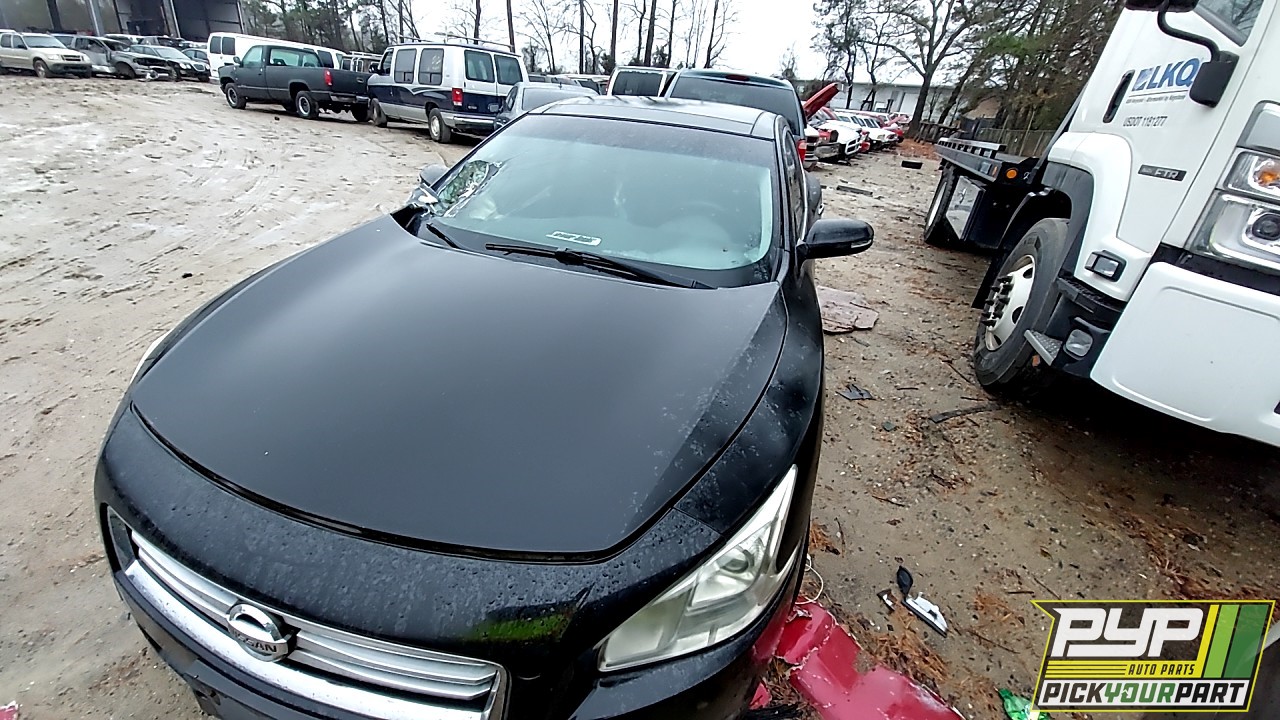 2013 NISSAN MAXIMA available for parts