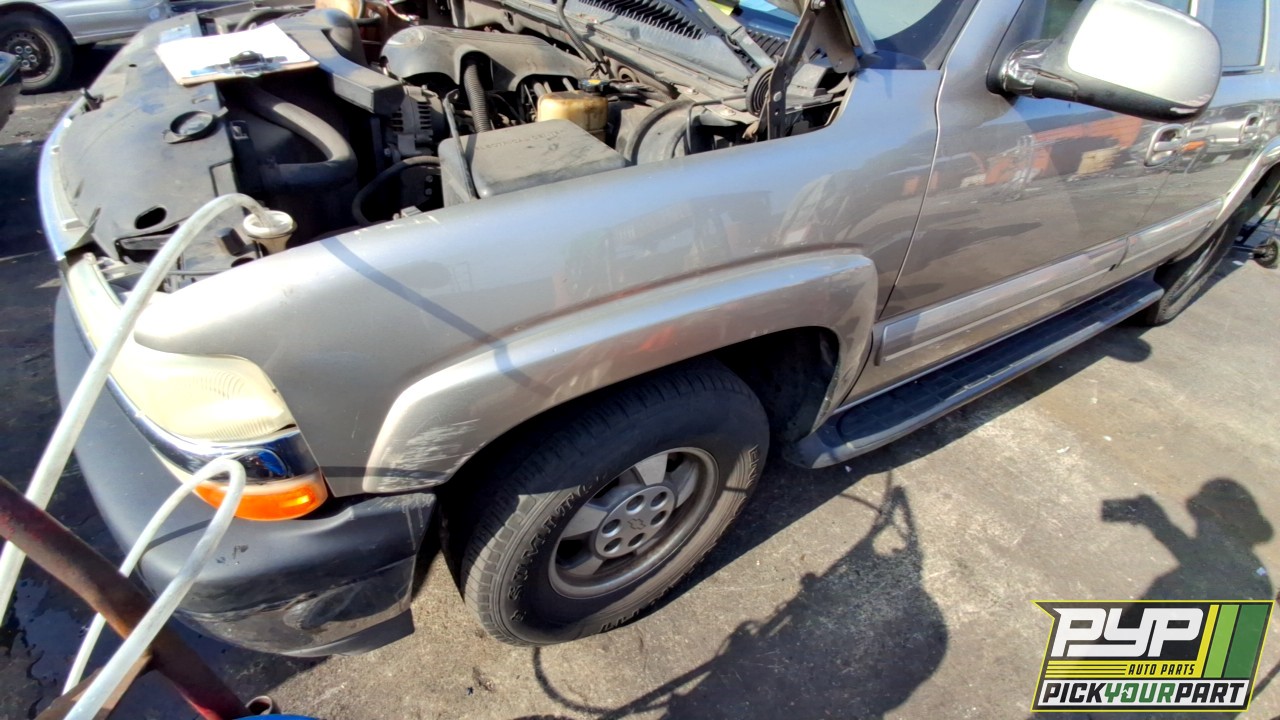 2002 CHEVROLET SUBURBAN 1500 partes disponibles