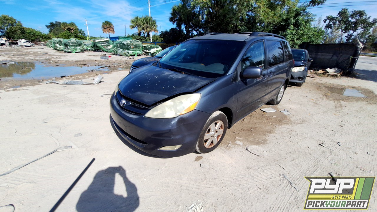 2008 TOYOTA SIENNA partes disponibles