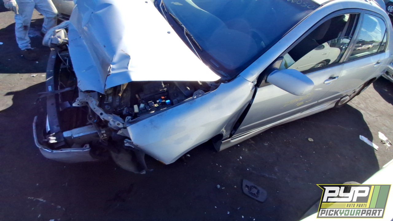 2006 TOYOTA COROLLA partes disponibles