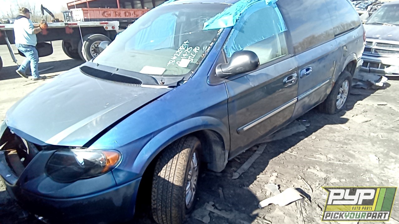 2006 CHRYSLER TOWN & COUNTRY partes disponibles