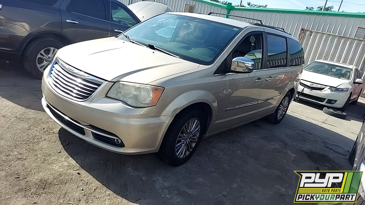 2013 CHRYSLER TOWN & COUNTRY partes disponibles