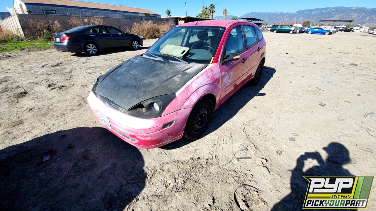 2002 FORD FOCUS available for parts