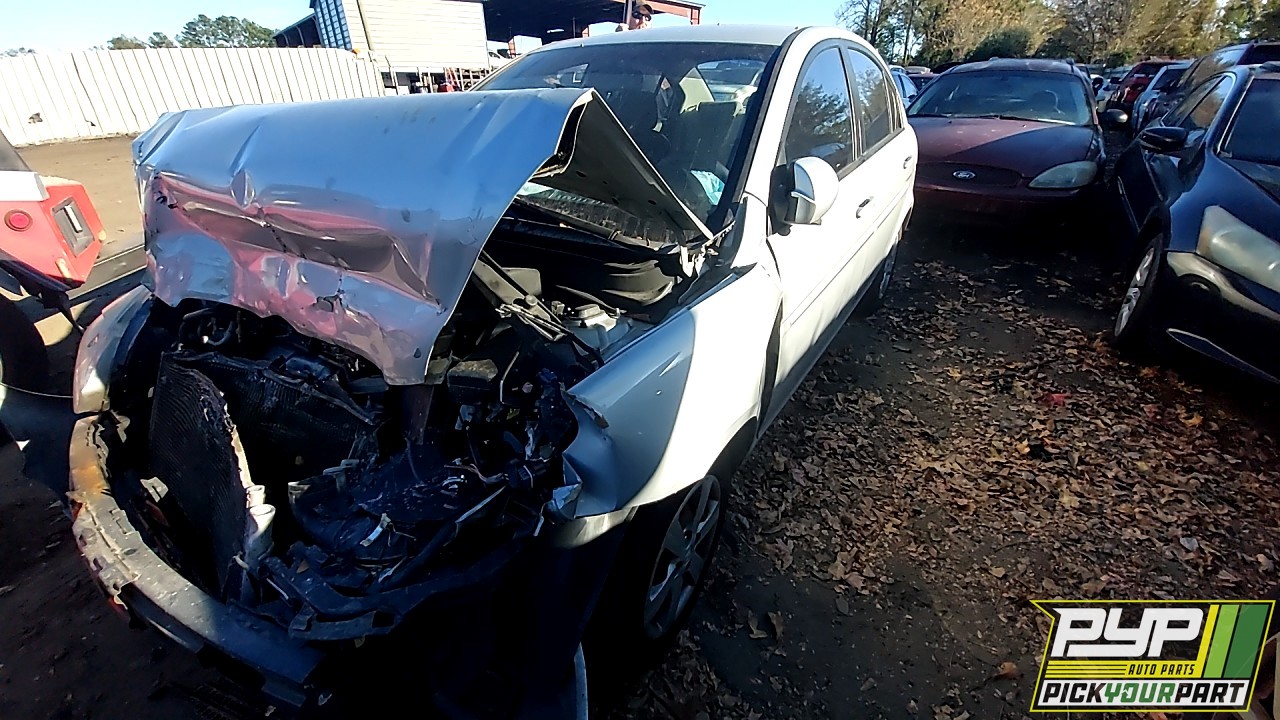 2009 HYUNDAI ACCENT partes disponibles