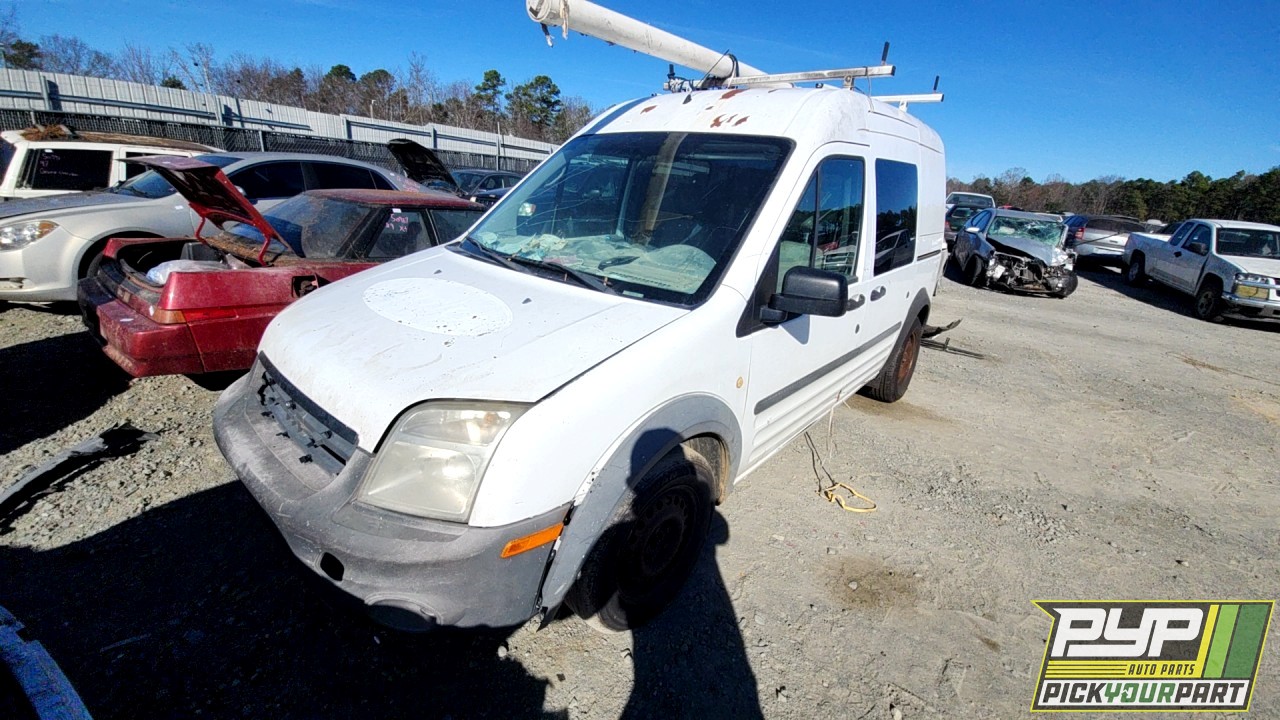2013 FORD TRANSIT CONNECT available for parts